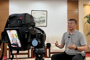 沪媒谈战新加坡：跌入谷底的国足还怕什么？更何况对手是新加坡